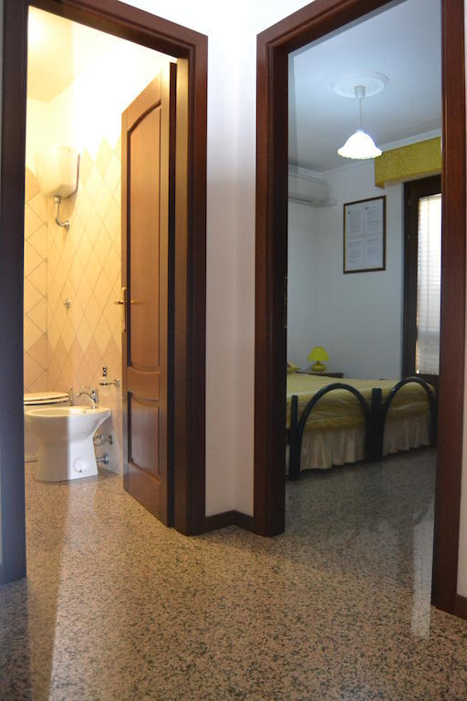 Affittacamere Acquamarina Oristano Cameră foto